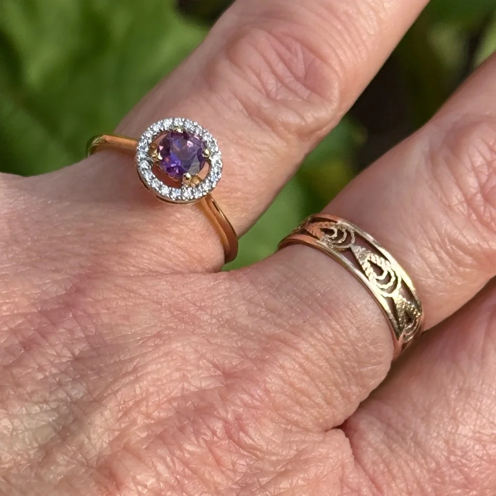 New 18K Gold Natural Amethyst and Natural Diamonds Ring in box with Certificate